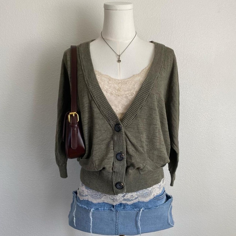 Mossimo Olive Green Knit Cardigan V Neck Oversized Cropped Buttons